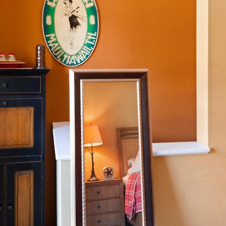 Studio With Mini Kitchen, Pool And Bbq, Pre-Renovation Summer Sale Kihei Ngoại thất bức ảnh
