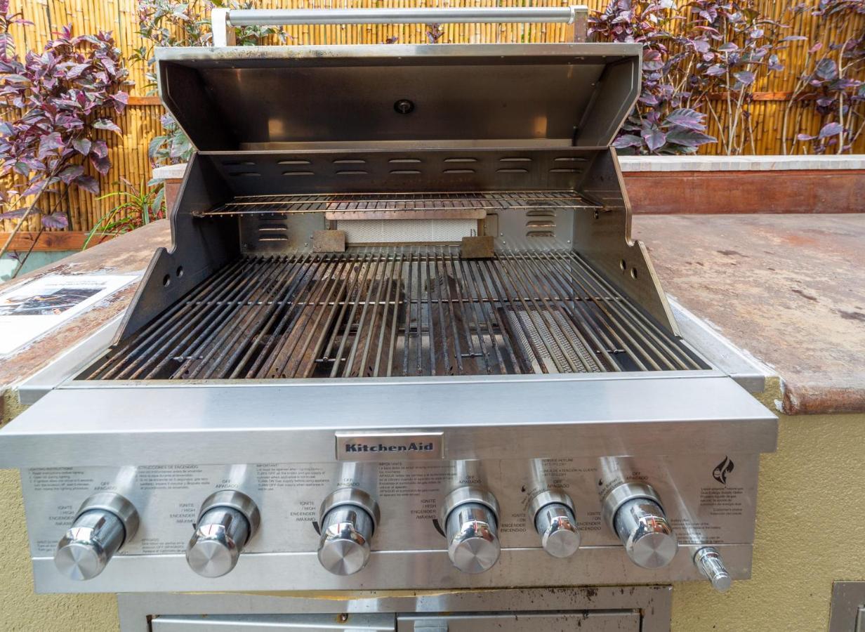Studio With Mini Kitchen, Pool And Bbq, Pre-Renovation Summer Sale Kihei Ngoại thất bức ảnh